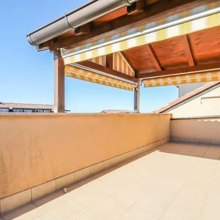 Bella Vista With Swimming Pool And Tennis Court Apartamento