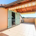 아파트 Bella Vista With Swimming Pool And Tennis Court *